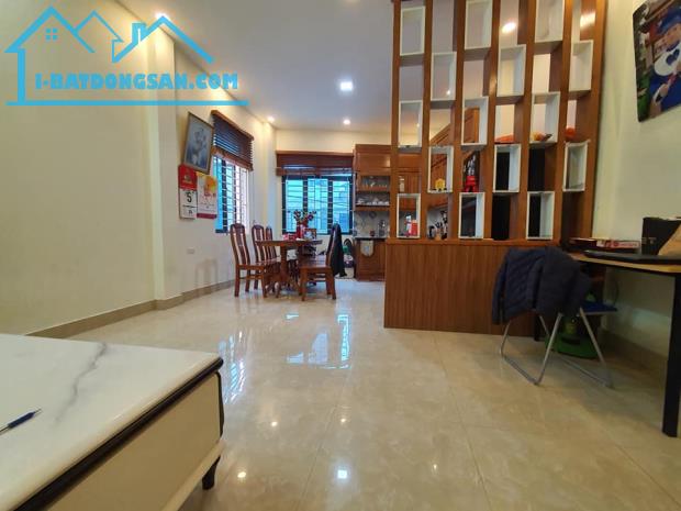 Bán nhà 5 tầng TRUNG TÂM MỖ LAO-ÔTÔ TRÁNH 44m2 Hà Đông giá 13.8tỷ - 2
