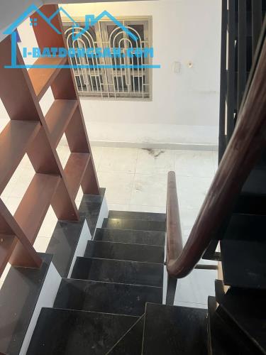 Bán nhà MT hẻm đường Hoàng Hoa Thám Phường 7 Bình Thạnh 52m2 chỉ 3tỷ7 - 1