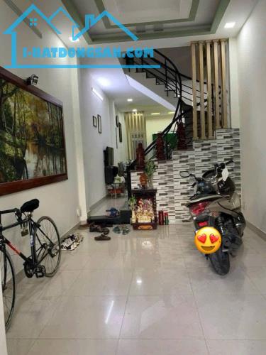 Kẹt tiền bán gấp nhà MT hẻm Nguyễn Văn Đậu P11 Bình Thạnh 55m2 chỉ 3tỷ950 - 3