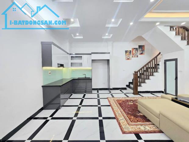 BÁN NHÀ MẶT NGÕ PHỐ KIM GIANG – NHÀ ĐẸP Ở NGAY – NGÕ THÔNG, 1 NHÀ RA Ô TÔ! - 1