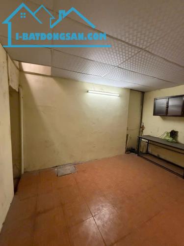 BÁN NHÀ TÂY HỒ -  NGÕ BA GÁC PHI - BA BƯỚC CHÂN RA ĐƯỜNG Ô TÔ TRÁNH NHAU - 3