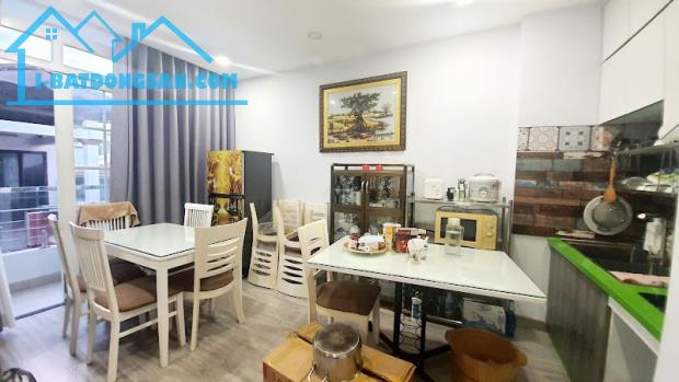 Gấp bán nhà Quận 3, gần Trần Quang Diệu, dt 290m2, 49 phòng, thu nhập 3 tỷ/năm. - 4