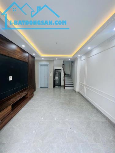 BÁN NHÀ VŨ XUÂN THIỀU - THANG MÁY - 50M2 GIÁ 6.8 TỶ - 1