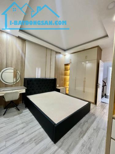 ***KHU VIP QUẬN 5 - NGUYỄN TRÃI 3 TẦNG- NHÀ ĐẸP Ở NGAY CHỈ 12TY TL - 4