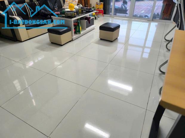 Cho thuê kiot Nơ 2 KDT Pháp Vân, Hoàng Mai – ngõ 15 Ngọc Hồi, 30m x 2T, góc, 7 triệu