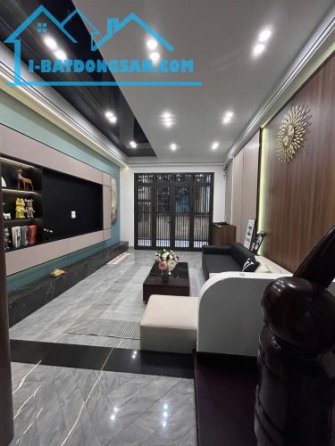 SIÊU PHẨM HOÀNG NGÂN, THANH XUÂN - 5 TẦNG THANG MÁY, DT 67 m2, MT 4,1 m, GIÁ 16,7 TỶ. - 5