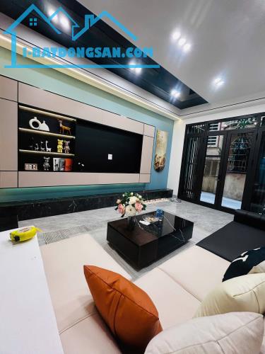 SIÊU PHẨM HOÀNG NGÂN, THANH XUÂN - 5 TẦNG THANG MÁY, DT 67 m2, MT 4,1 m, GIÁ 16,7 TỶ. - 4