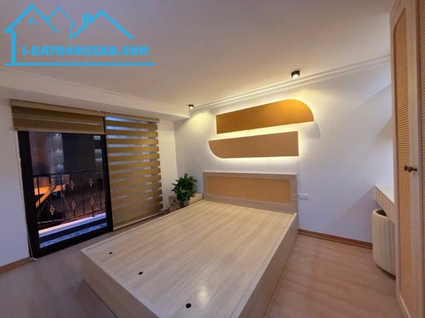 Nhà đẹp Nguyễn Trãi 30m2 x 5 tầng, mt 3m2, 3 ngủ, nhà mới nở hậu, ngõ oto tránh, full đồ. - 1