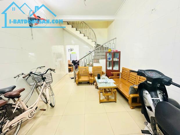 Phân Lô Quân Đội - Trung Tâm Thanh Xuân - Ngõ Ô Tô - 95m² - Giá 18.5 Tỷ - 2