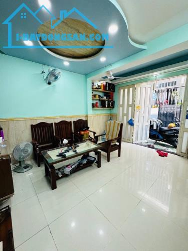 NHÀ B.ÁN - GẦN TRƯỜNG CHINH & CỔNG KCN TÂN BÌNH - 2 MẶT HẺM - DT 38M² - 2 TẦNG HƠN 3 TỶ + - 5
