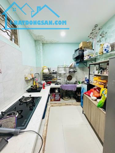 NHÀ B.ÁN - GẦN TRƯỜNG CHINH & CỔNG KCN TÂN BÌNH - 2 MẶT HẺM - DT 38M² - 2 TẦNG HƠN 3 TỶ + - 3