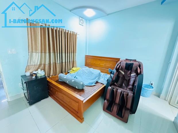 NHÀ B.ÁN - GẦN TRƯỜNG CHINH & CỔNG KCN TÂN BÌNH - 2 MẶT HẺM - DT 38M² - 2 TẦNG HƠN 3 TỶ + - 1