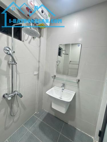 Bán nhà Tây Sơn Đống Đa lô góc 2 thoáng nhà mới trước nhà thoáng ba gác qua 22m giá 5 tỷ - 2