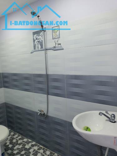 SỐC ! GIẢM 300, giá mới 3.6 tỷ - NHÀ ĐƯỜNG CHIẾN LƯỢC -  HXH THÔNG - 2TẦNG - 5X13M - 5