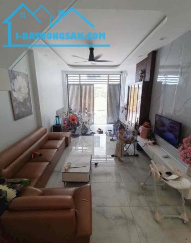 Gấp bán nhà Hồ Văn Long gần trường THPT Bình Tân hẻm 7m 56m2,4Tầng Nhỉnh 4 tỷ - 2