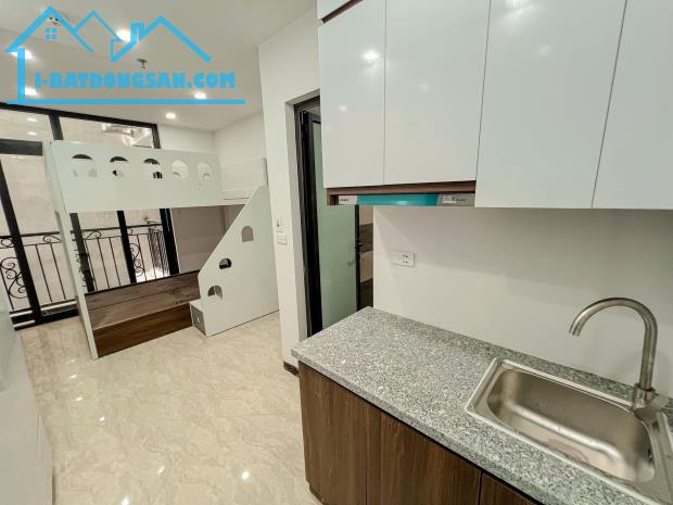 SIÊU PHẨM DÒNG TIỀN PHỐ THANH NHÀN -8 PHÒNG KHÉP KÍN FULL NỘI THẤT - 30M RA PHỐ - THANG MÁ - 1