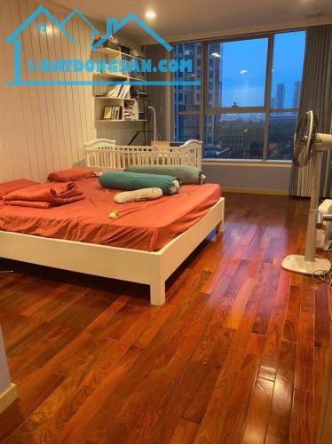 BÁN NHÀ PHỐ NGỌC THUỴ LONG BIÊN,DIỆN TÍCH 35M X 4 TẦNG,MẶT NGÕ CÁCH ĐƯỜNG OTO TRÁNH 100M.