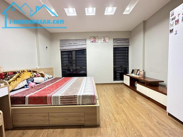 BÁN NHÀ ĐẸP 5 TẦNG FULL NỘI THẤT, LÔ GÓC, HAI THOÁNG, NGÕ THÔNG, ÔTÔ ĐỖ CỬA, PHỐ GIÁP NHẤT - 3