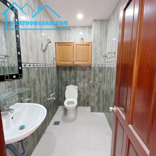Bán nhà Đường Hương Lộ 2 - Hẻm xe hơi 7m thông - 60m² 4 Tầng 4PN mới - Giá tốt - 4