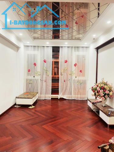 Bán nhà Chùa Quỳnh, 41m2, 4 tầng, mặt tiền 12m, 12.7 tỷ, ô tô tránh, nhà đẹp ở luôn - 1
