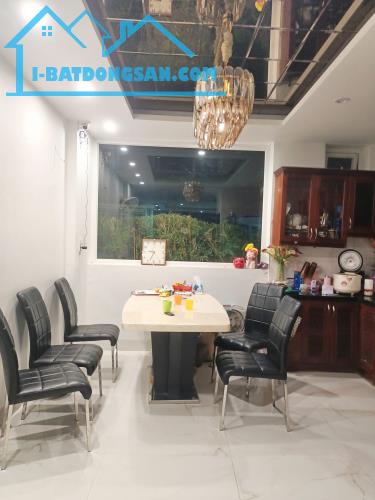 Bán nhà Chùa Quỳnh, 41m2, 4 tầng, mặt tiền 12m, 12.7 tỷ, ô tô tránh, nhà đẹp ở luôn - 2