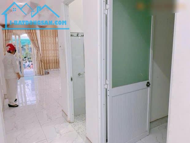 Cho thuê nhà khu đô thị Thịnh Gia, 3 triệu/tháng, 72 m2, 2 pn, 1 wc, 1 bếp, 1 phòng khách - 3