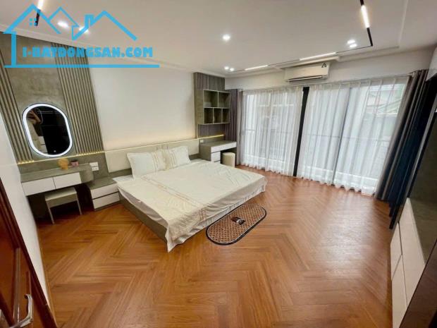 Bán Gấp Nhà Phố Ngọc Lâm Long Biên 45m2 6T Gara, Thang Máy, Ngõ Thông Nhỉnh 12 Tỷ - 4