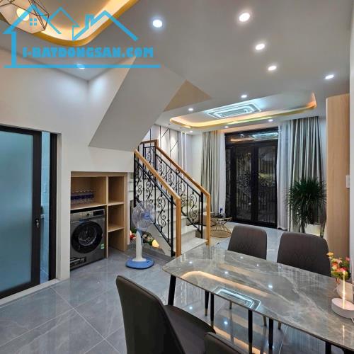 Bán nhà đường Lê Văn Sỹ,phường 10,phú nhuận,34m2,5.98 tỷ - 2