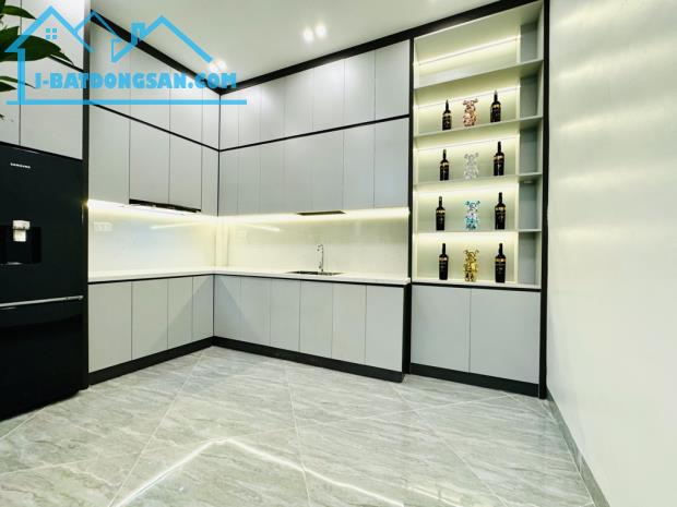 Nhà phố Ngọc Khánh – Ngõ rộng, kinh doanh – Lô góc – Nhà xây đẹp – 40m2 – 4 tầng – 8.2 tỉ - 1