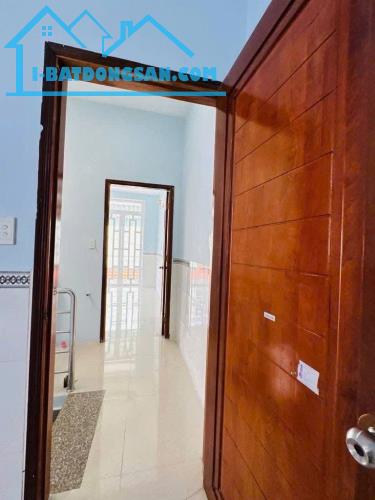 Nhà cần bán gấp ngay trung tâm Tân Phú, kinh doanh tốt. - 4