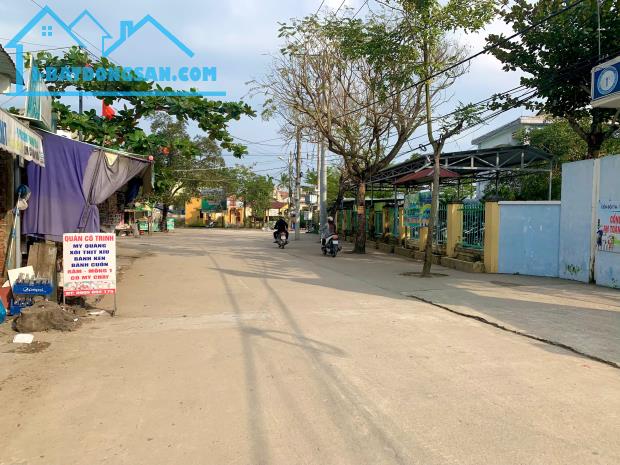 Em cần bán gấp lô đất gần trung tâm Thị trấn Nam Phước với giá 5xx - 1