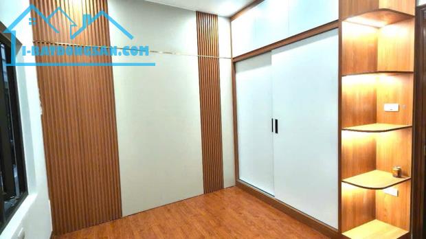 HẠ GIÁ KHẨN CẤP - HƠN 6 TỶ - 45M NHÀ NGỌC THỤY, SIÊU GẦN Ô TÔ , NGÕ THÔNG