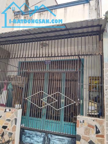 (S358) Bán căn nhà Đường Thạch Lam- phường Phú Thạnh-Tân Phú . diện tích 4m*10,5m - hẻm t - 1