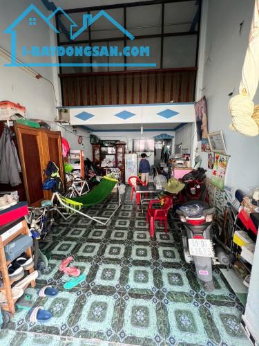 (S358) Bán căn nhà Đường Thạch Lam- phường Phú Thạnh-Tân Phú . diện tích 4m*10,5m - hẻm t - 2
