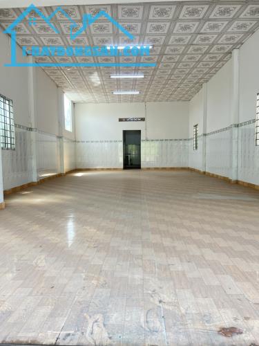 🌈Cho thuê mặt bằng gần chợ bún thuận an.bình dương 👉Dt 5x20/2 pn/1 nhà bếp/1 wc 🏦Giá - 2