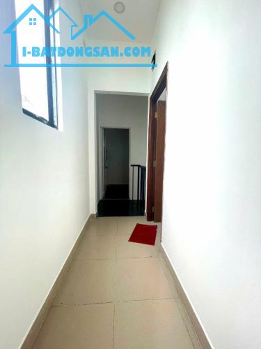 Mặt tiền đường 11, Lê Trọng Tấn vào 19/5,  4.3 tỷ - 4