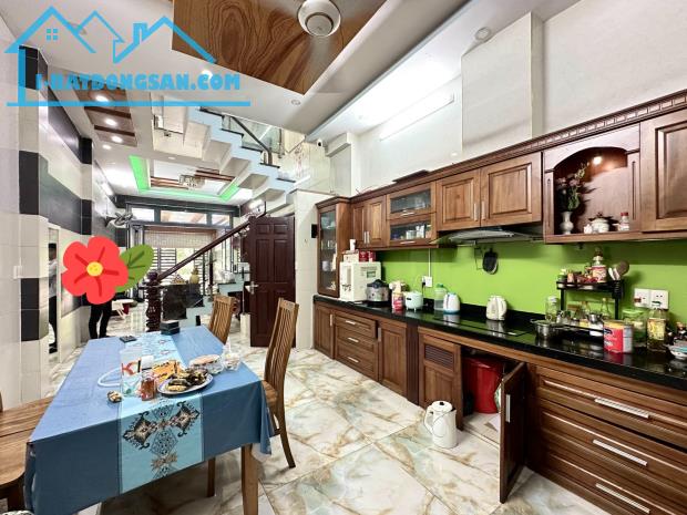 Bán gấp Nhà Mặt tiền đường 19/5B, Tân Phú, 3 tầng, 4x25M, 11,5 tỷ ( TL ) - 2