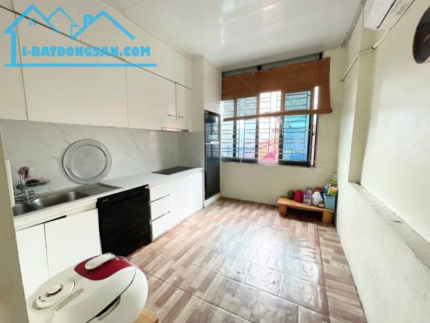 SIÊU PHẨM 135 ĐỘI CẤN - 3 BƯỚC Ô TÔ TRÁNH - 4 TẦNG DÂN XÂY - YÊN TĨNH AN CƯ - GIÁ HẤP DẪN - 2