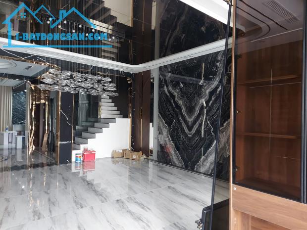 SIÊU HÓT - SỞ HƯU NGAY NHÀ PHỐ 5 TẦNG LIỀN KỀ TRUNG TÂM HÀNH CHÍNH CHỈ VỚI 4,8 TỶ - 2