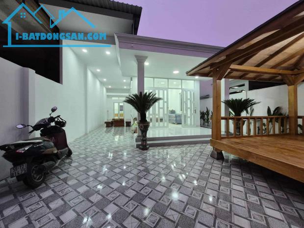 BÁN BIỆT THỰ🏘️SÂN VƯỜN 👉CHỈ HƠN 20TR/M2 👈 💸💸 hơn 6tỷ. 💥Hóc Môn, vị trí đắc địa tương - 2