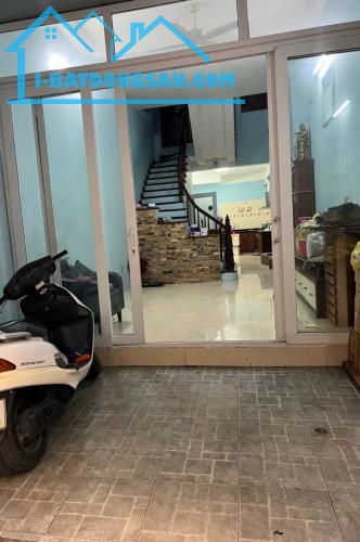 Cho thuê nhà nguyên căn phố Kim Mã, Ba Đình, 55m2, 3 tầng, nhà đẹp, ngõ rộng - 2