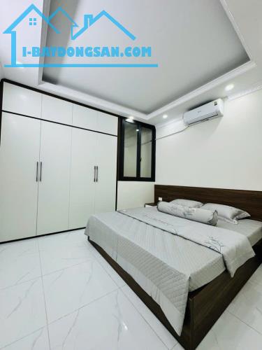 BÁN NHÀ DÒNG TIỀN 8PKK, FULL NỘI THẤT THANG MÁY,  LĨNH NAM 60M X 6T X  NHỈNH 10 TỶ.