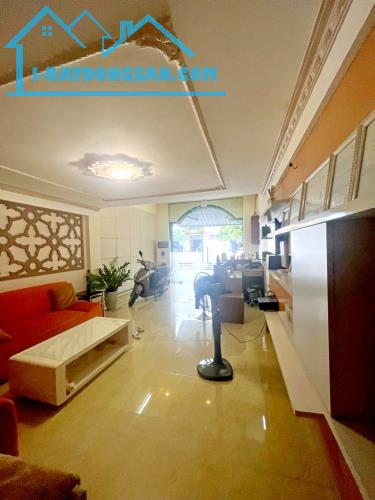 Mặt tiền Tạ Quang Bửu 4x20 đúc 5 tầng chỉ 18 tỷ 6 - 1
