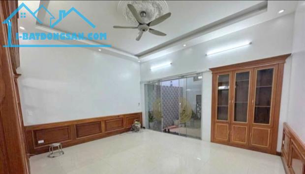 Bán nhà Chợ Hàng, Dư Hàng Kênh, Lê Chân, Hải Phòng. 4 tầng, 129m2, 12,9 tỷ. Ngang 4,2m, d2 - 5