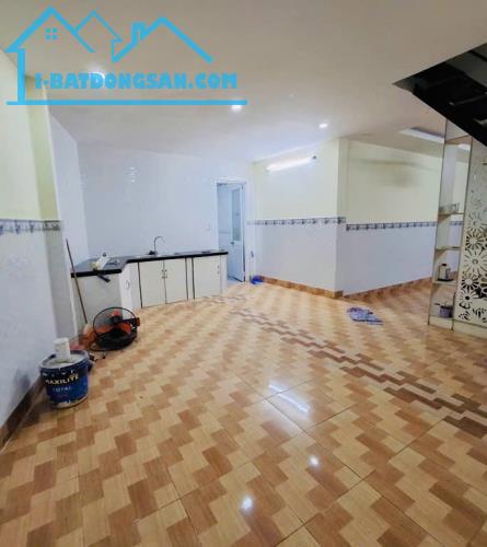 Nhà 1 sẹc Gần Lê Quang Định P1 Gò Vấp - 10m ra mặt tiền Phạm Văn Đồng - 75m2 - 4.7 tỷ TL - 2