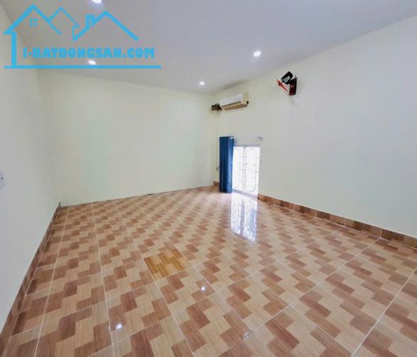 Nhà 1 sẹc Gần Lê Quang Định P1 Gò Vấp - 10m ra mặt tiền Phạm Văn Đồng - 75m2 - 4.7 tỷ TL - 4