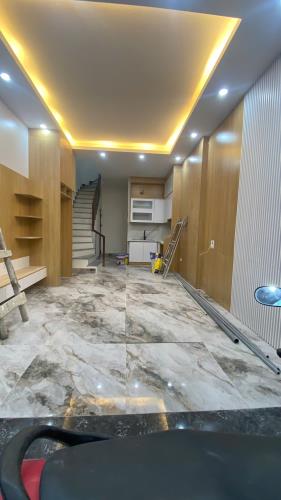 PHÂN LÔ THANG MÁY NGÕ QUỲNH - 35M 5 TẦNG 4 NGỦ 4WC CHỈ 9,1 TỶ - 4