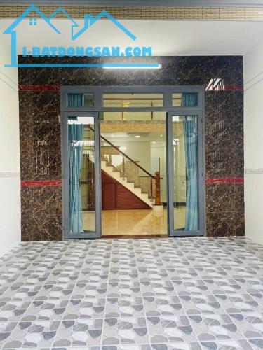 Chính chủ cần tiền xoay vốn đầu tư bán gấp nhà 1 trệt 1 lửng - đường bàu góc - 1