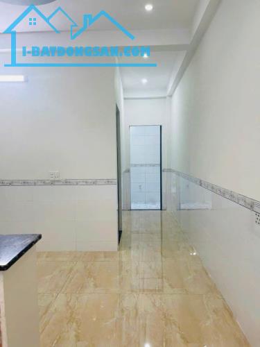 Chính chủ cần tiền xoay vốn đầu tư bán gấp nhà 1 trệt 1 lửng - đường bàu góc - 3