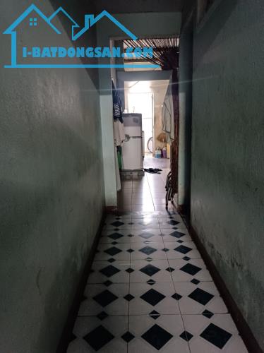 # Nhà kiệt 2.5m gần MT Trần Xuân Lê, Công An Quận, 65m2, nhỉnh 2 tỷ - 1